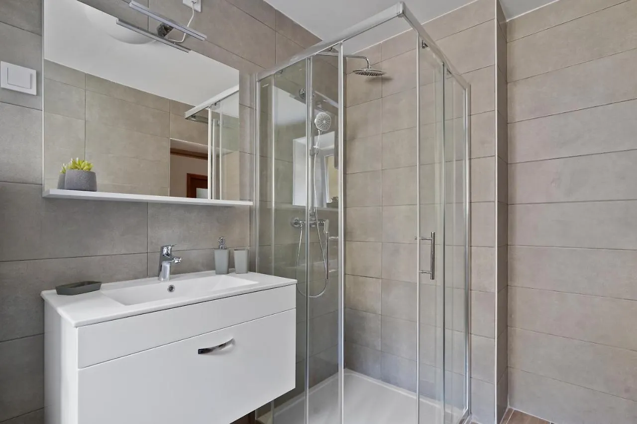 Polias Apartment Pula 0*,