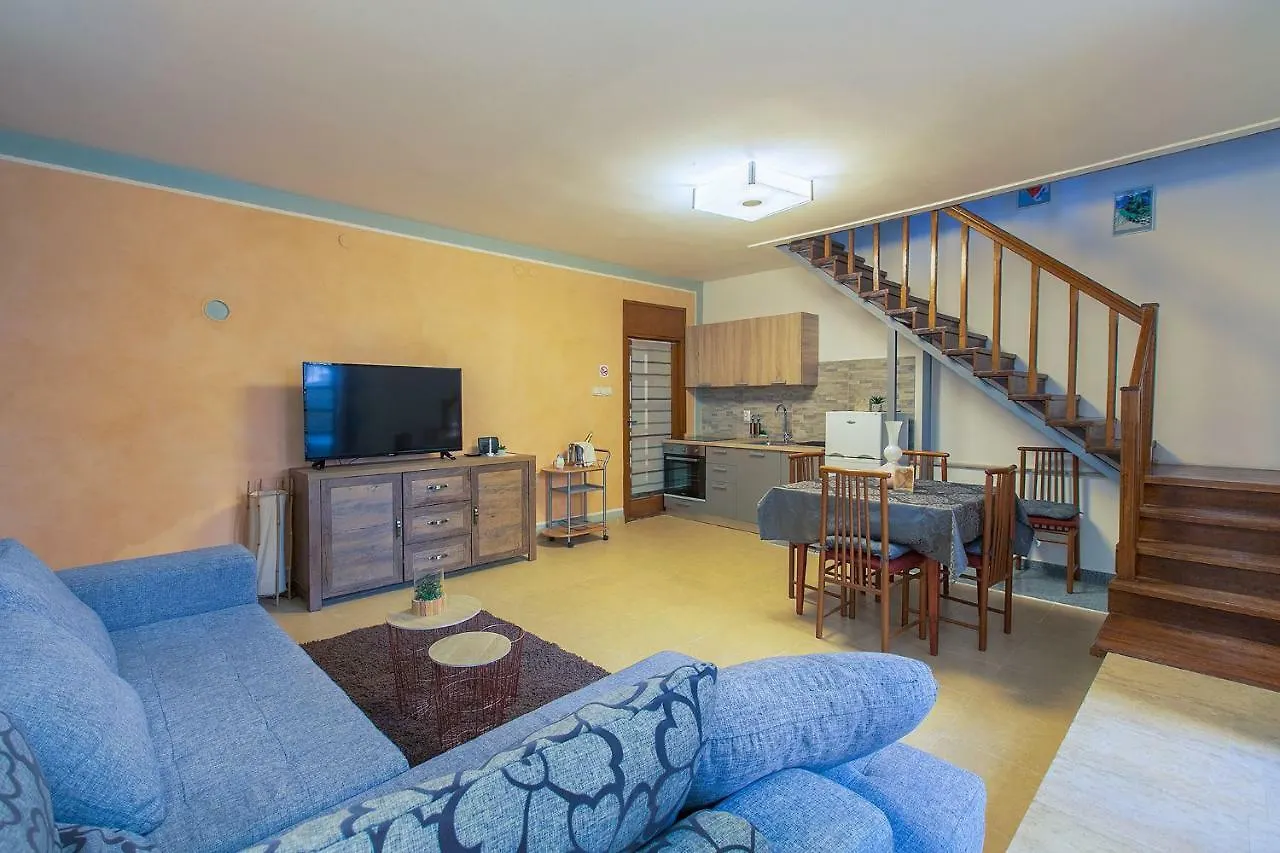 Polias Apartment Pula